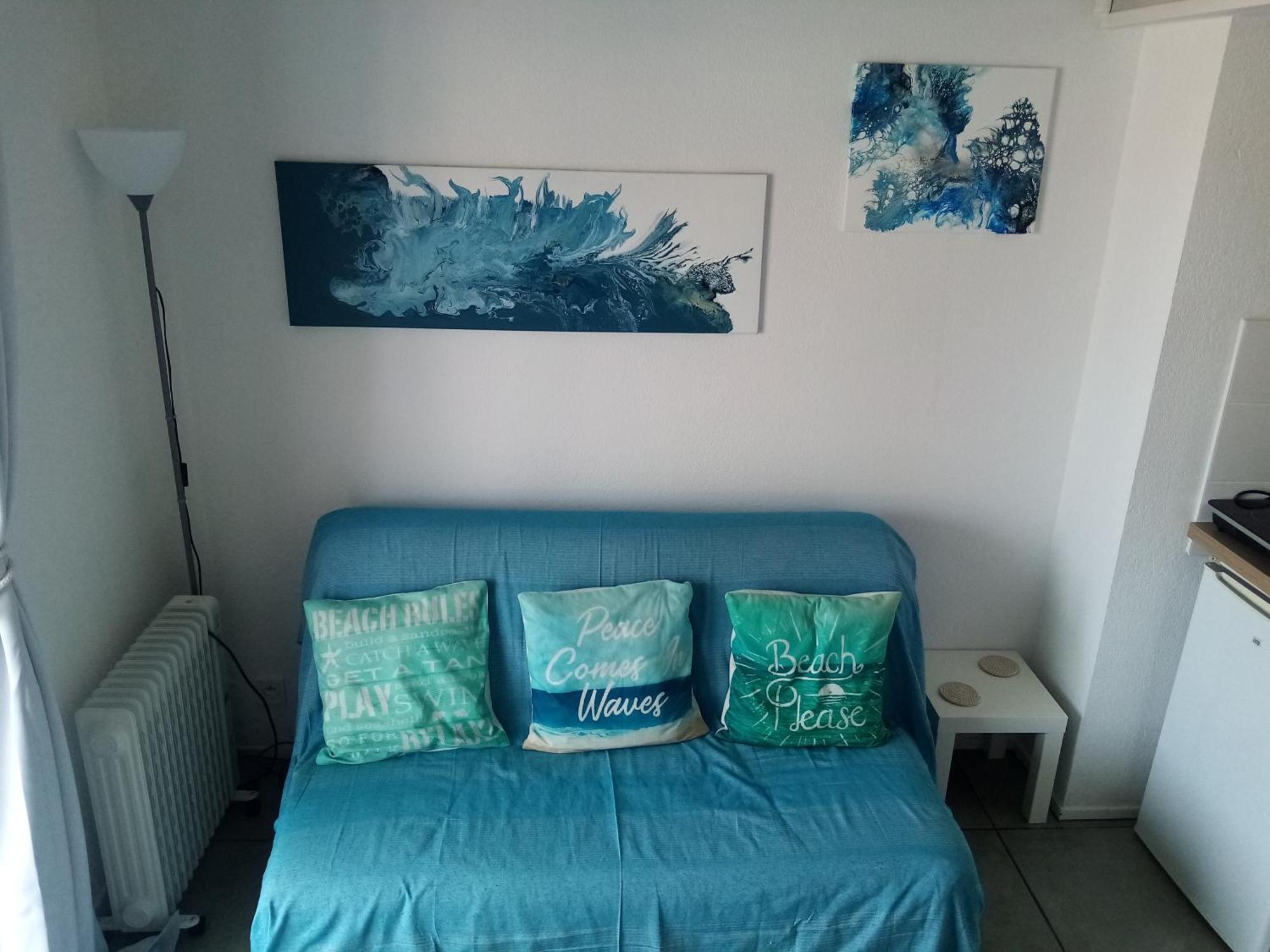 Stylish Studio Close To Beach In Residence With Pool Нарбон Екстериор снимка