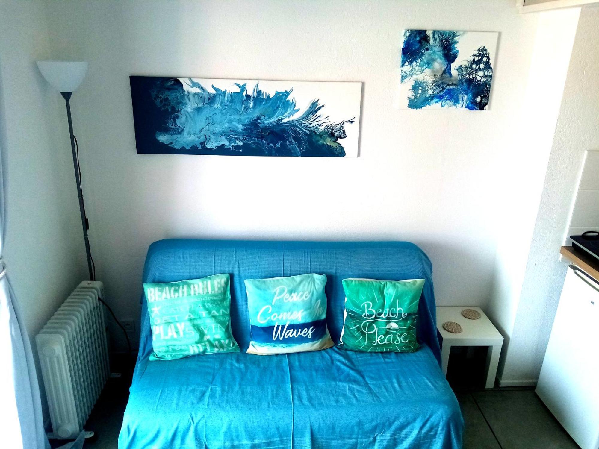 Stylish Studio Close To Beach In Residence With Pool Нарбон Екстериор снимка